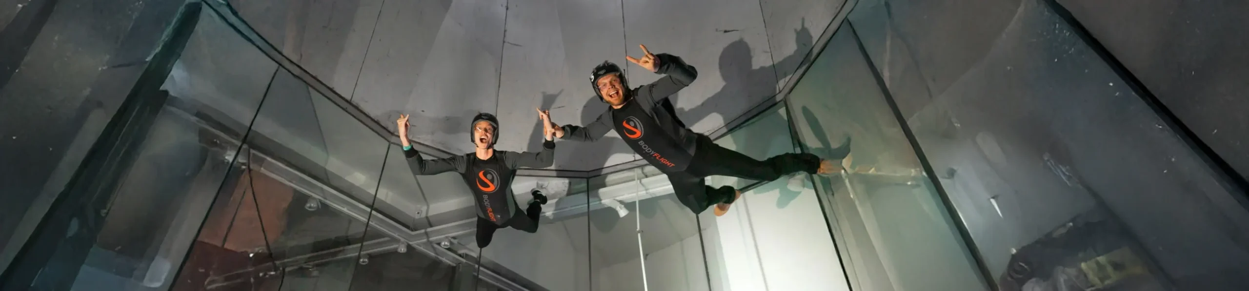 Boka in Bodyflight som en sommaraktivitet företag/ sommaraktivitet för företag.